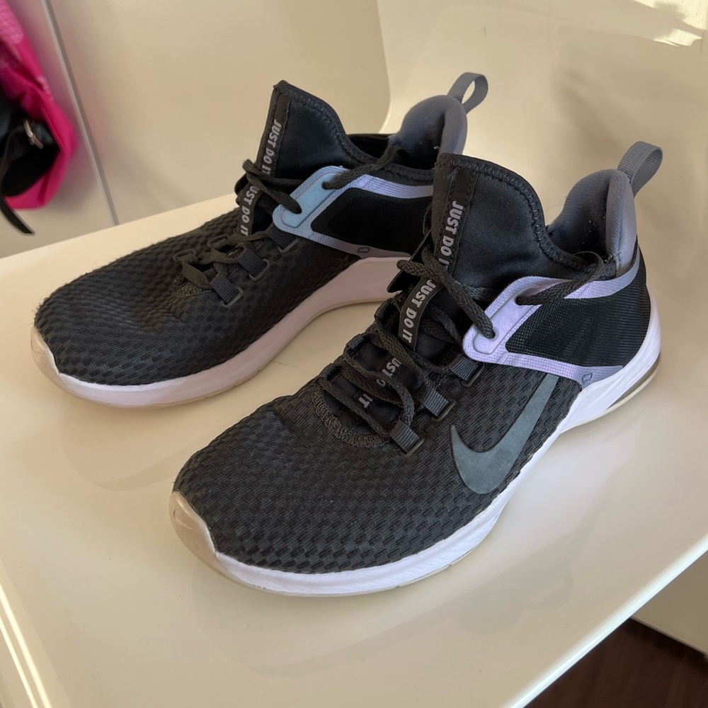 Nike Free TR 8 Women’s Black White Purple Training Sneakers Size 8.5